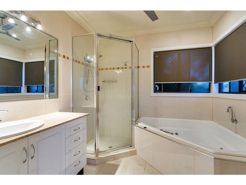 22 Savannah Street, Palm Cove QLD 4879