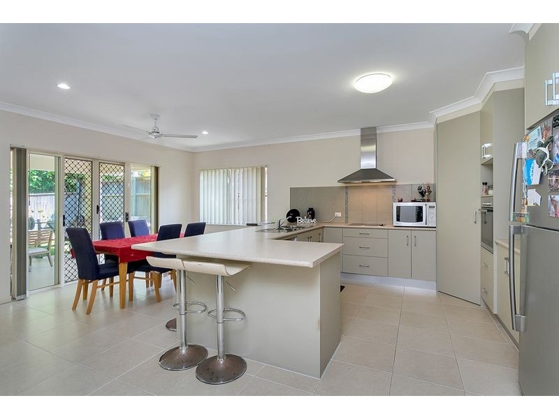 10 Hideaway Close, Palm Cove QLD 4879