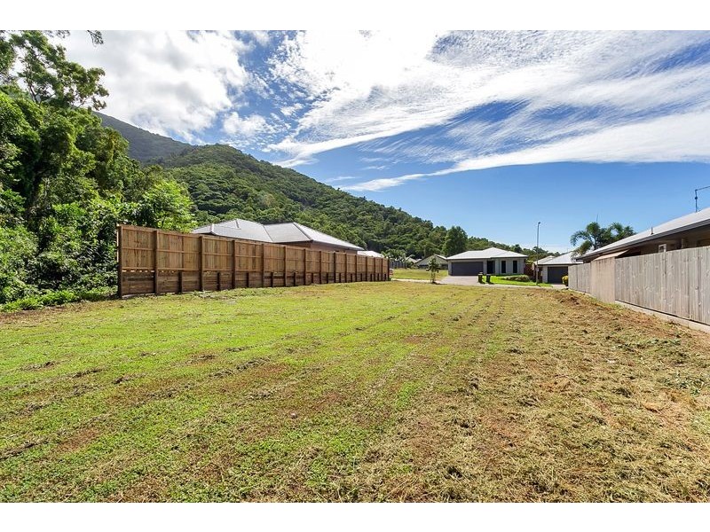 4 Hideaway Close, Palm Cove QLD 4879
