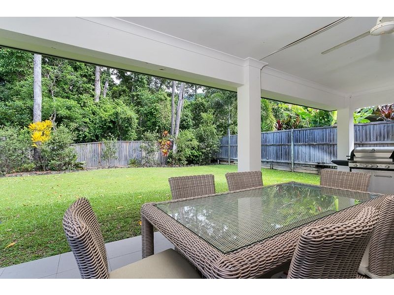 8 Hideaway Close, Palm Cove QLD 4879