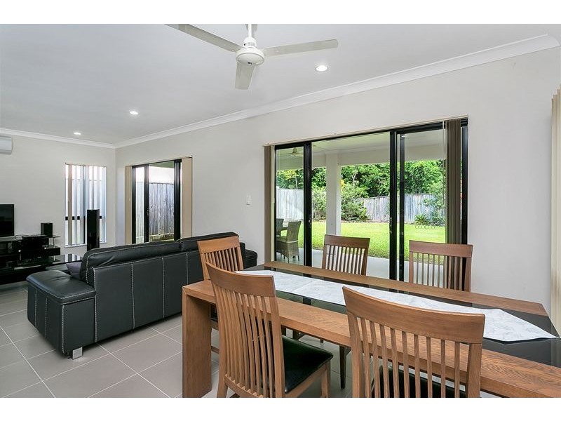 8 Hideaway Close, Palm Cove QLD 4879
