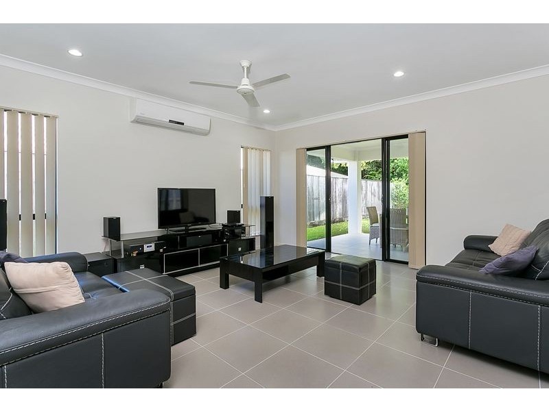 8 Hideaway Close, Palm Cove QLD 4879