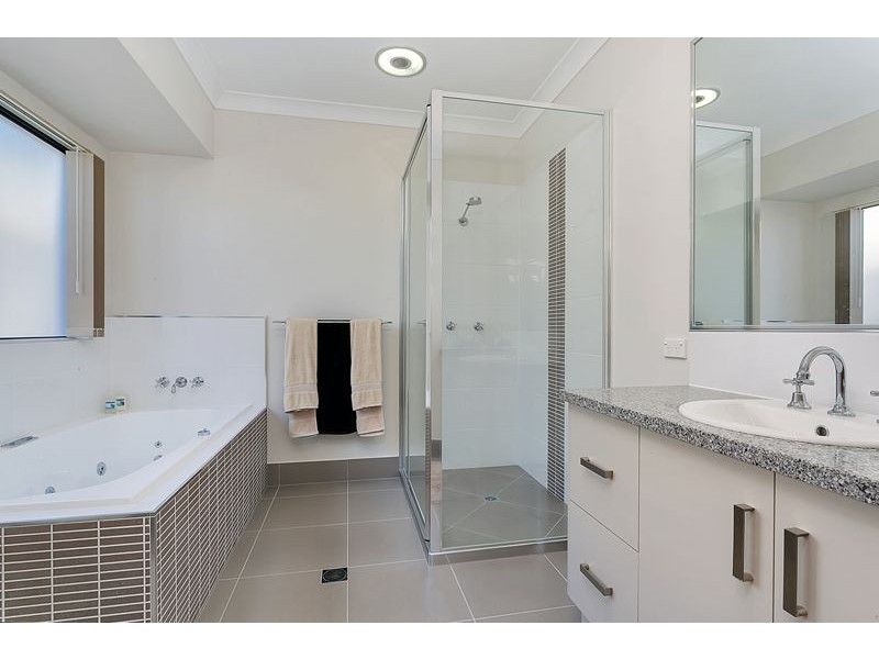 8 Hideaway Close, Palm Cove QLD 4879
