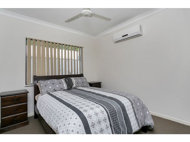 8 Hideaway Close, Palm Cove QLD 4879