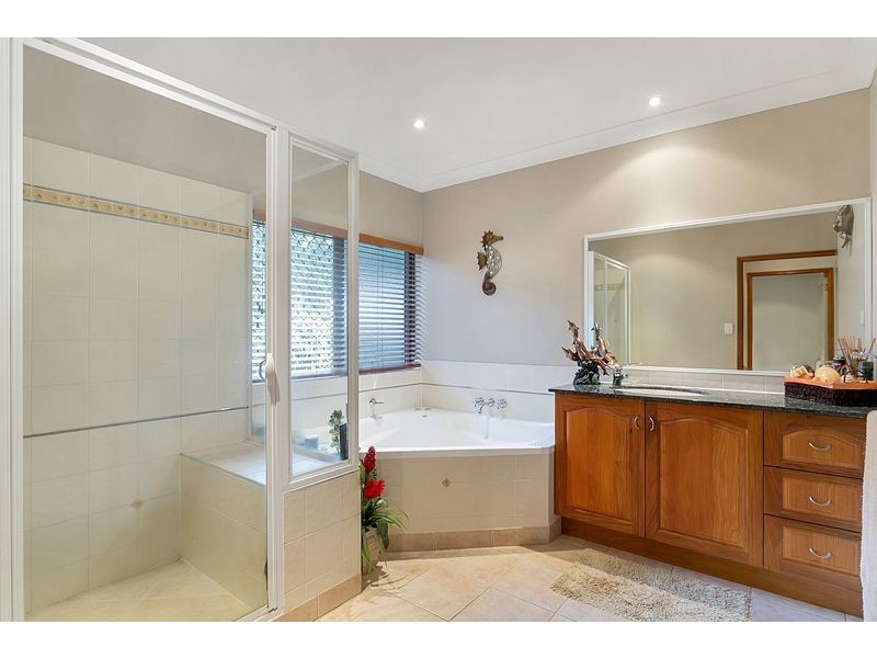 2 Julian Close, Mooroobool QLD 4870