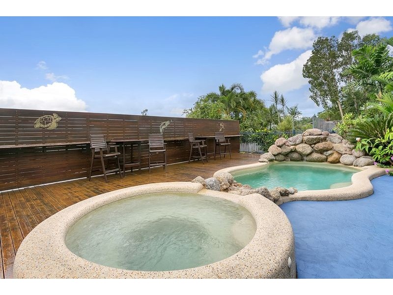 2 Julian Close, Mooroobool QLD 4870