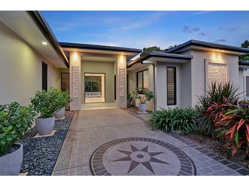 5 Green avenue, Kewarra Beach QLD 4879