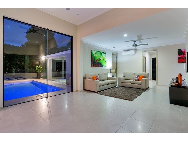 5 Green avenue, Kewarra Beach QLD 4879