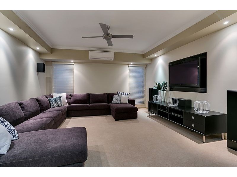 5 Green avenue, Kewarra Beach QLD 4879