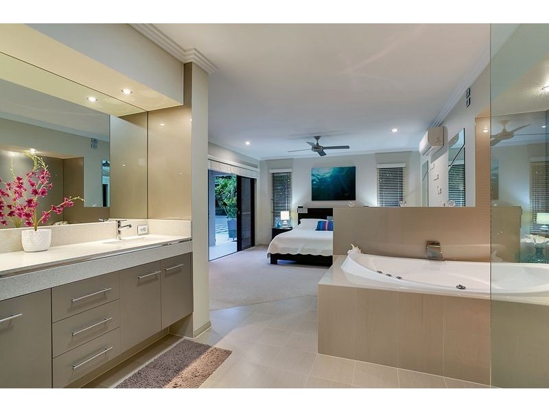 5 Green avenue, Kewarra Beach QLD 4879