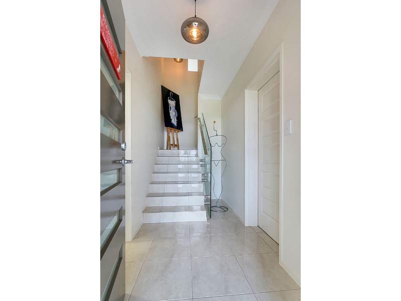 22 City View Crescent, Mooroobool QLD 4870