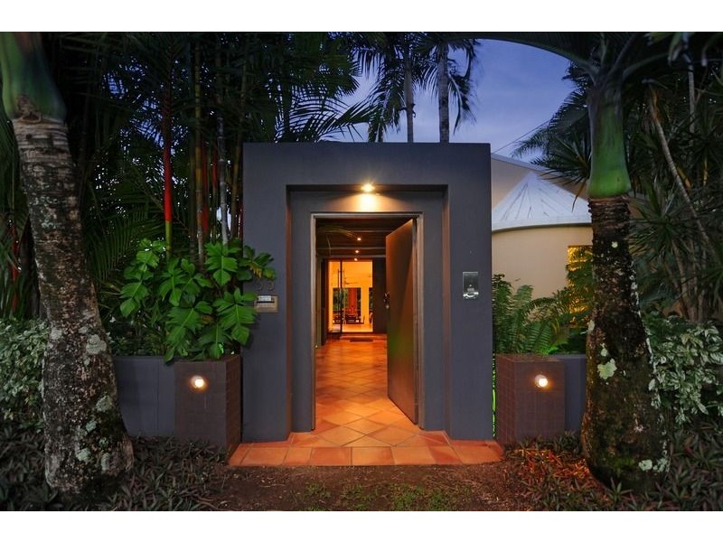 33 Megan Close, Freshwater QLD 4870