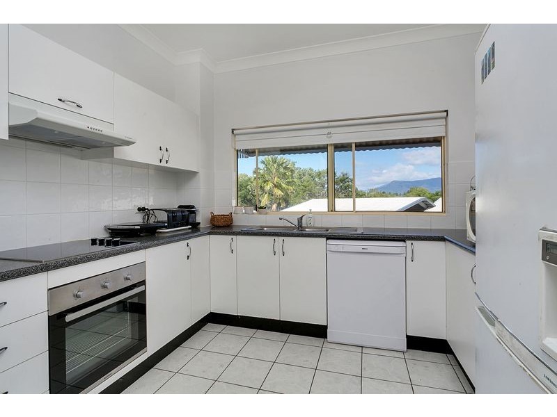 8/35 Greenslopes Street, Manunda QLD 4870