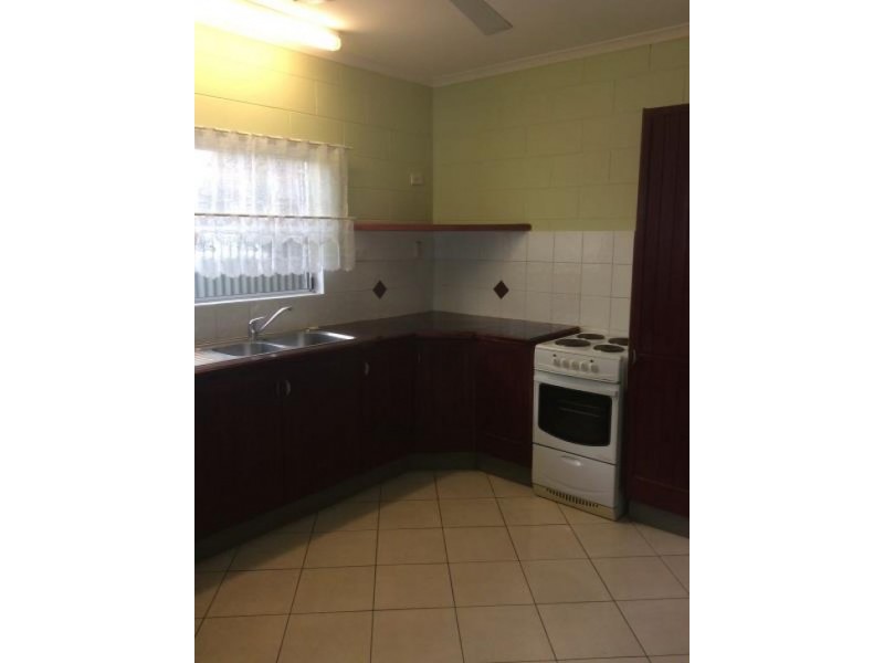 265 McLeod Street, Cairns North QLD 4870