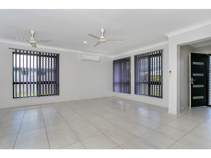 64 Phoenix Street, White Rock QLD 4868