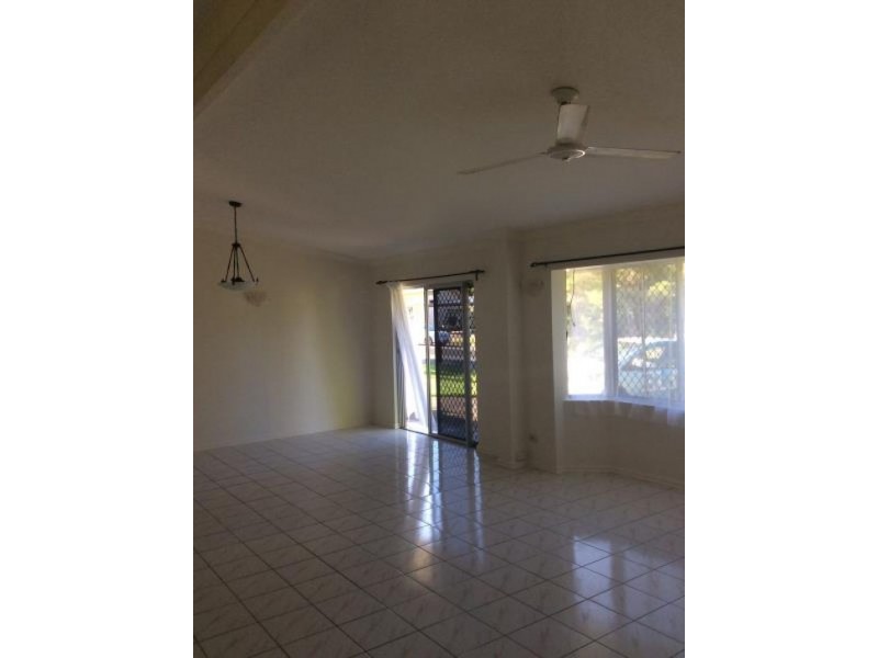 19 Hadrian Avenue, Mooroobool QLD 4870