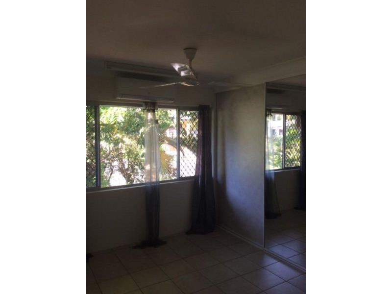 19 Hadrian Avenue, Mooroobool QLD 4870