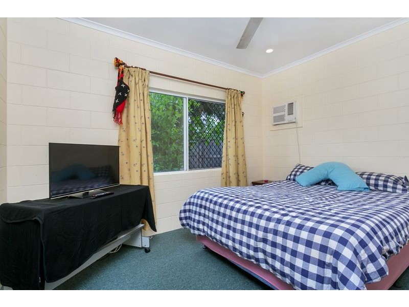15 Caribbean Street, Holloways Beach QLD 4878