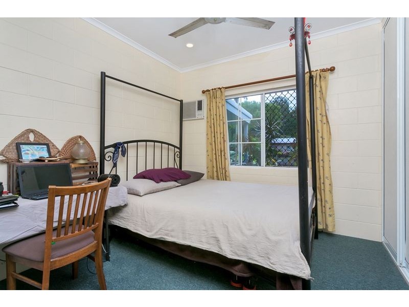 15 Caribbean Street, Holloways Beach QLD 4878