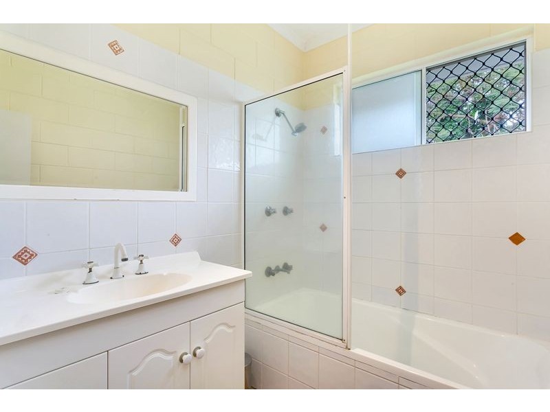 15 Caribbean Street, Holloways Beach QLD 4878