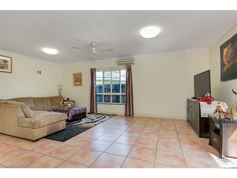 4 Sailfish Close, Kanimbla QLD 4870