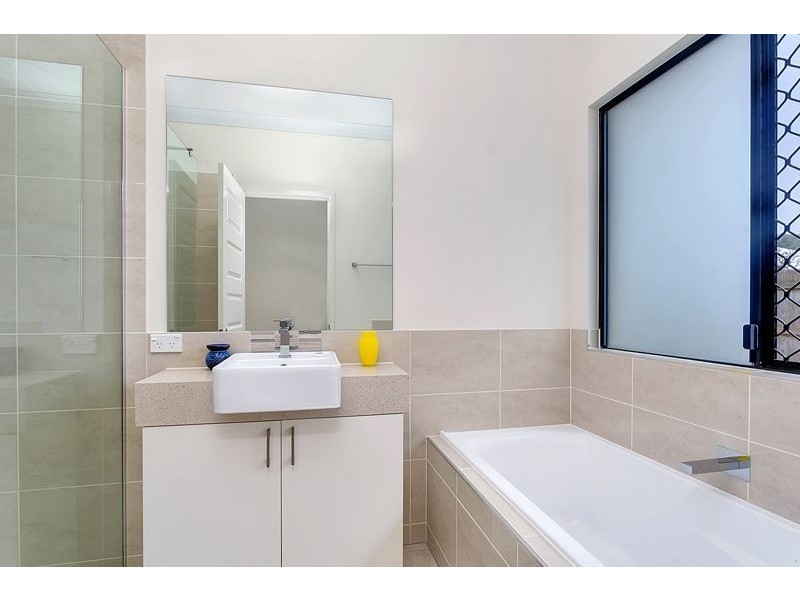 22 City View Crescent, Mooroobool QLD 4870
