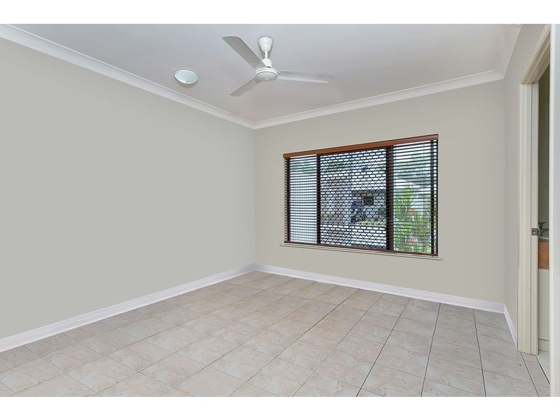 22/190-194 Irene Street, Mooroobool QLD 4870