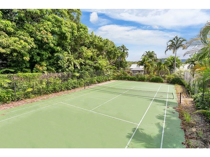 22/190-194 Irene Street, Mooroobool QLD 4870