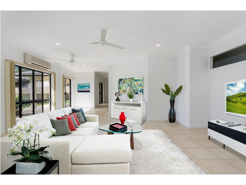 10 Ellie Banning Close, Redlynch QLD 4870
