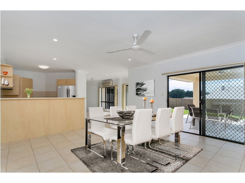 10 Ellie Banning Close, Redlynch QLD 4870