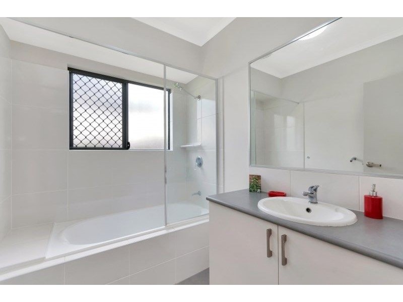 12 Anson Street, Bentley Park QLD 4869