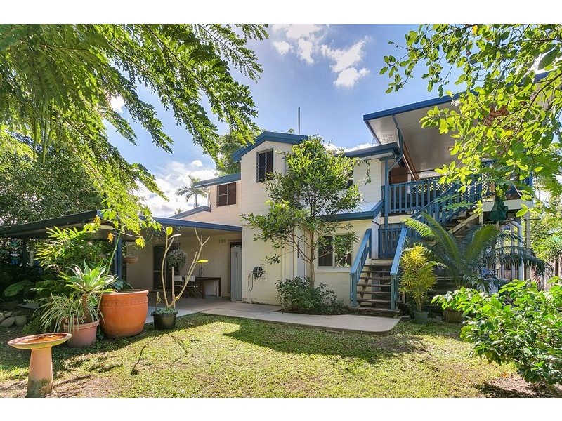 103 Callaghan Street, Mooroobool QLD 4870