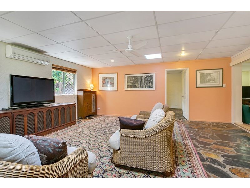 103 Callaghan Street, Mooroobool QLD 4870