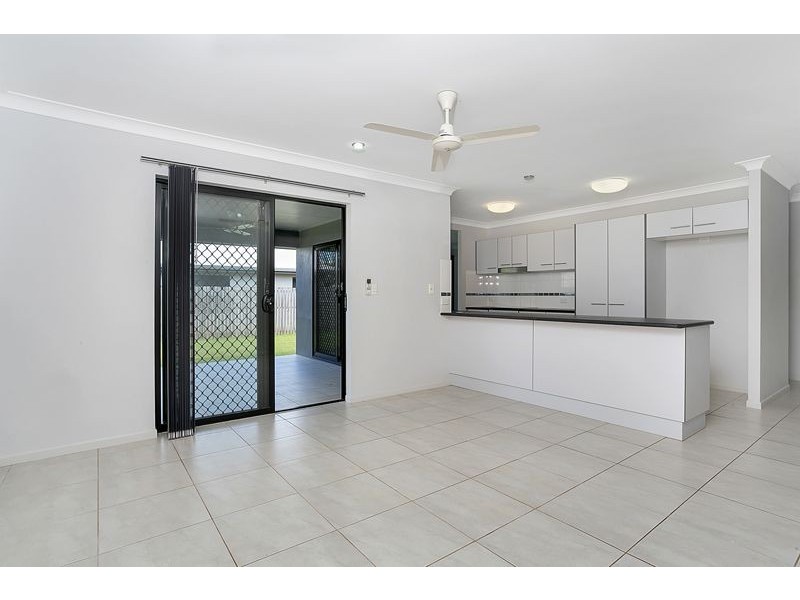 64 Phoenix Street, White Rock QLD 4868