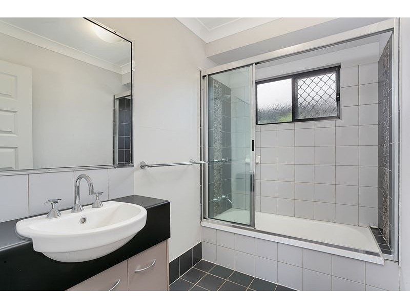 64 Phoenix Street, White Rock QLD 4868