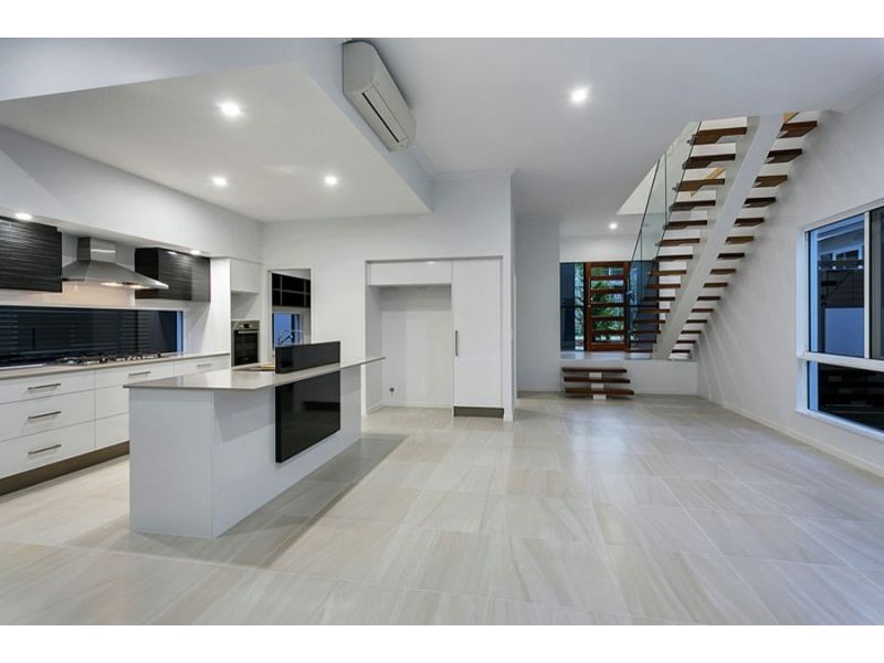 47 Freshwater Avenue, Palm Cove QLD 4879