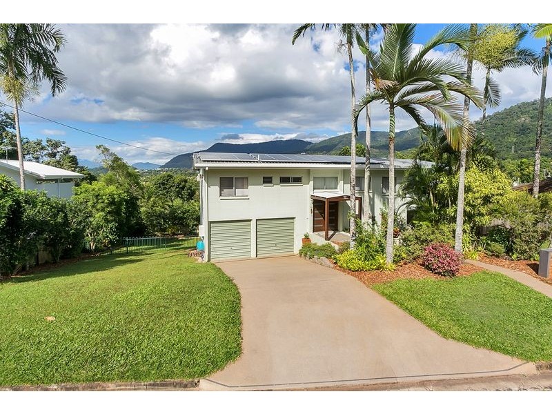 20 Andrea Close, Mooroobool QLD 4870