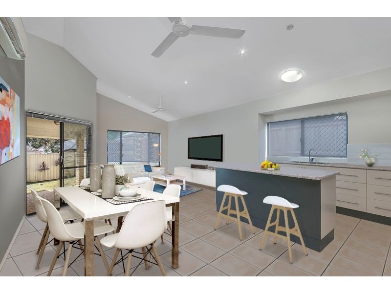 18 Seclusion Drive, Palm Cove QLD 4879