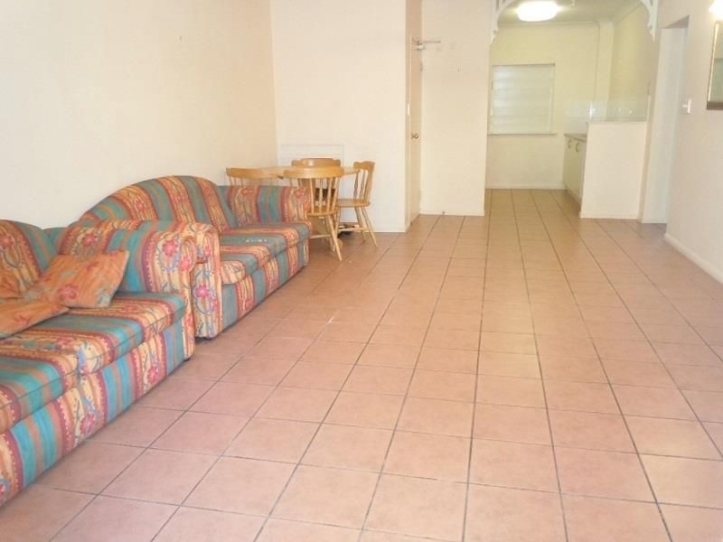 3/8 Clare Street, Parramatta Park QLD 4870