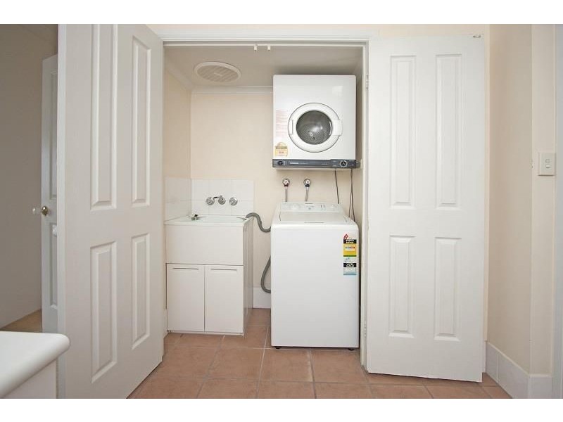 3/8 Clare Street, Parramatta Park QLD 4870