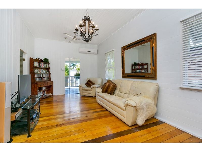 36 Smith Street, Cairns North QLD 4870