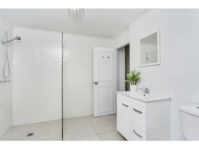 36 Smith Street, Cairns North QLD 4870
