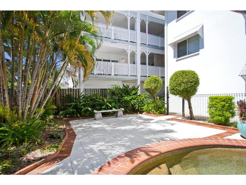 7/152 McLeod Street, Cairns North QLD 4870