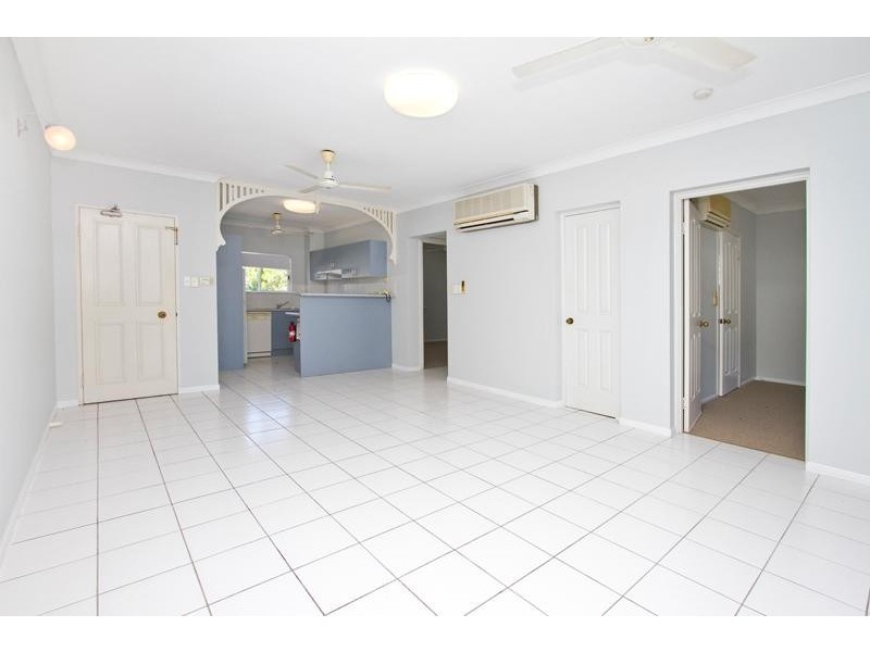 7/152 McLeod Street, Cairns North QLD 4870