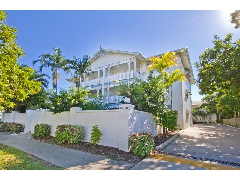 7/152 McLeod Street, Cairns North QLD 4870