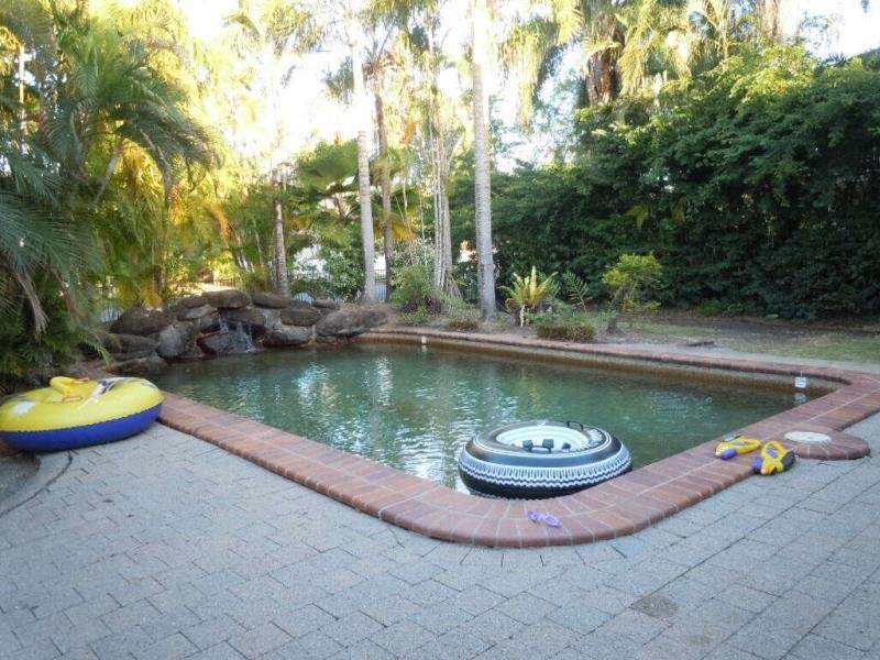 9/11 Springfield Crescent, Manoora QLD 4870