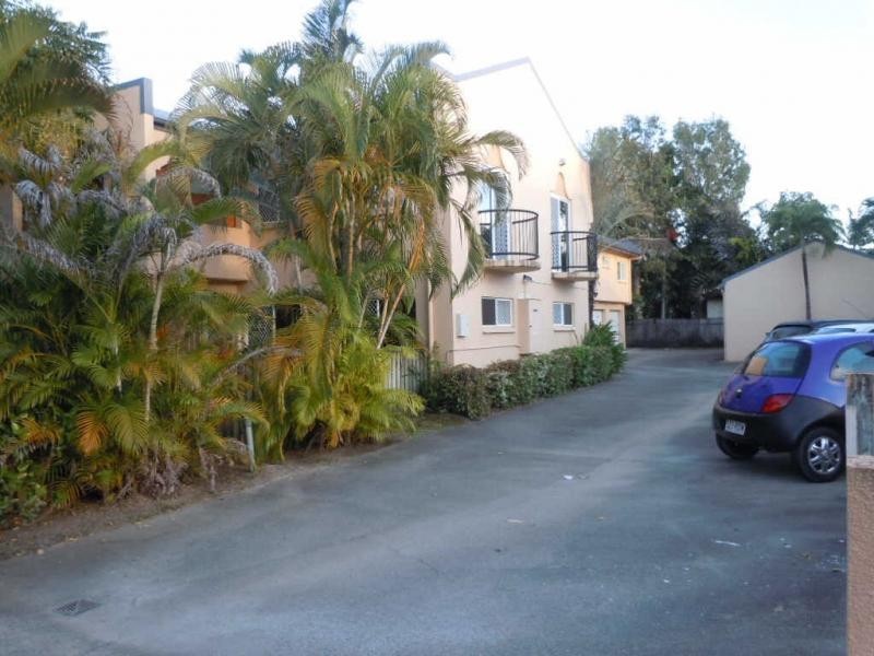 9/11 Springfield Crescent, Manoora QLD 4870