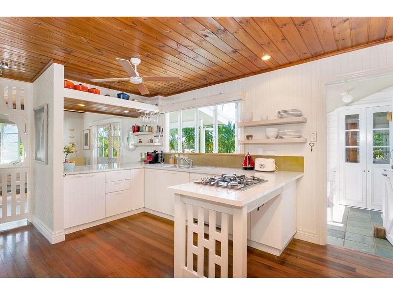 19 Griffiths Street, Manoora QLD 4870