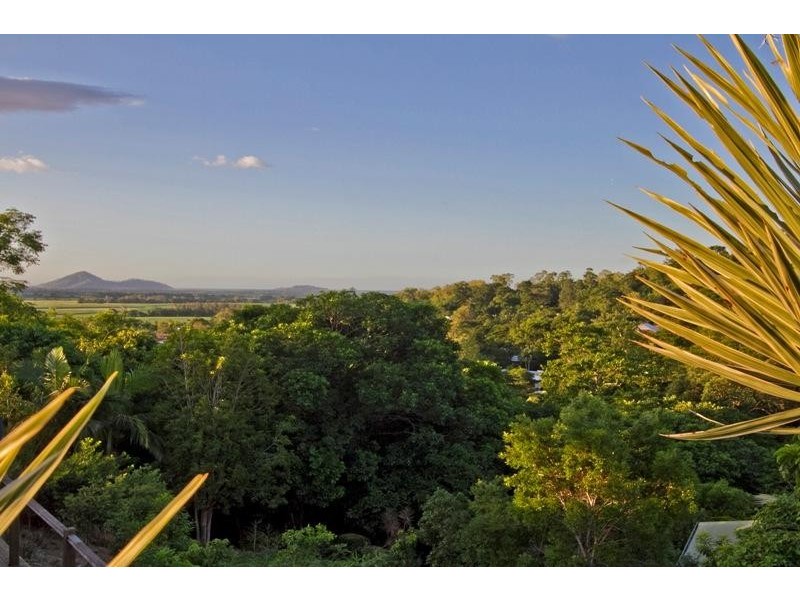 11 Barron View Dr, Freshwater QLD 4870