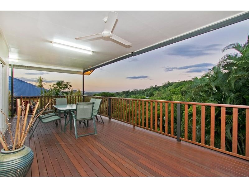 11 Barron View Dr, Freshwater QLD 4870